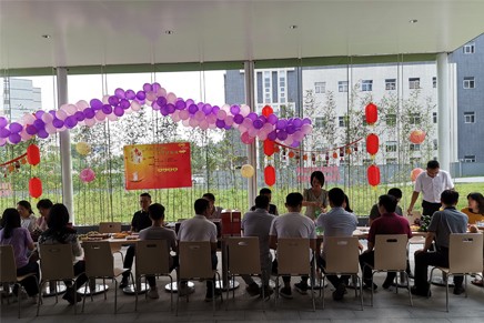 2019年中秋活動(dòng)--"月是故鄉(xiāng)明,情是容辰濃"